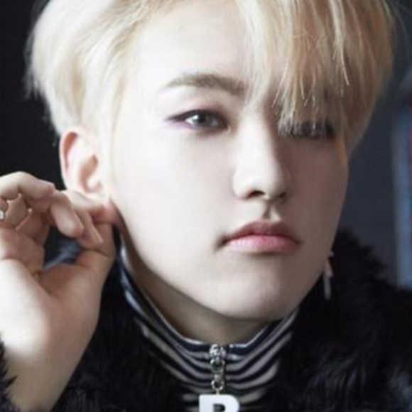 Meet your Posher, Julie - Picture 1 of 1